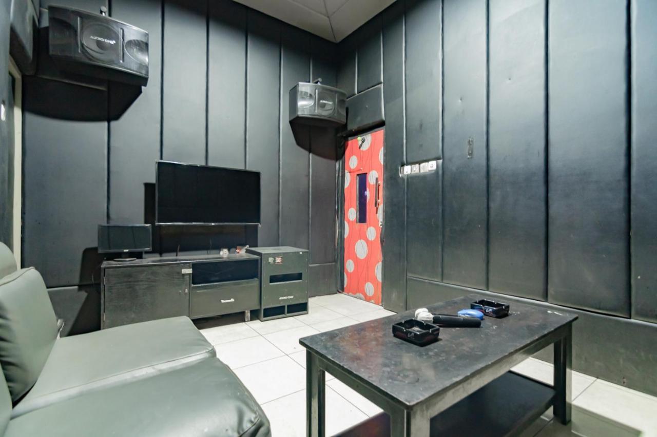 Hotel Markoni Pamanukan Mitra Reddoorz Pamanukan Hilir ภายนอก รูปภาพ