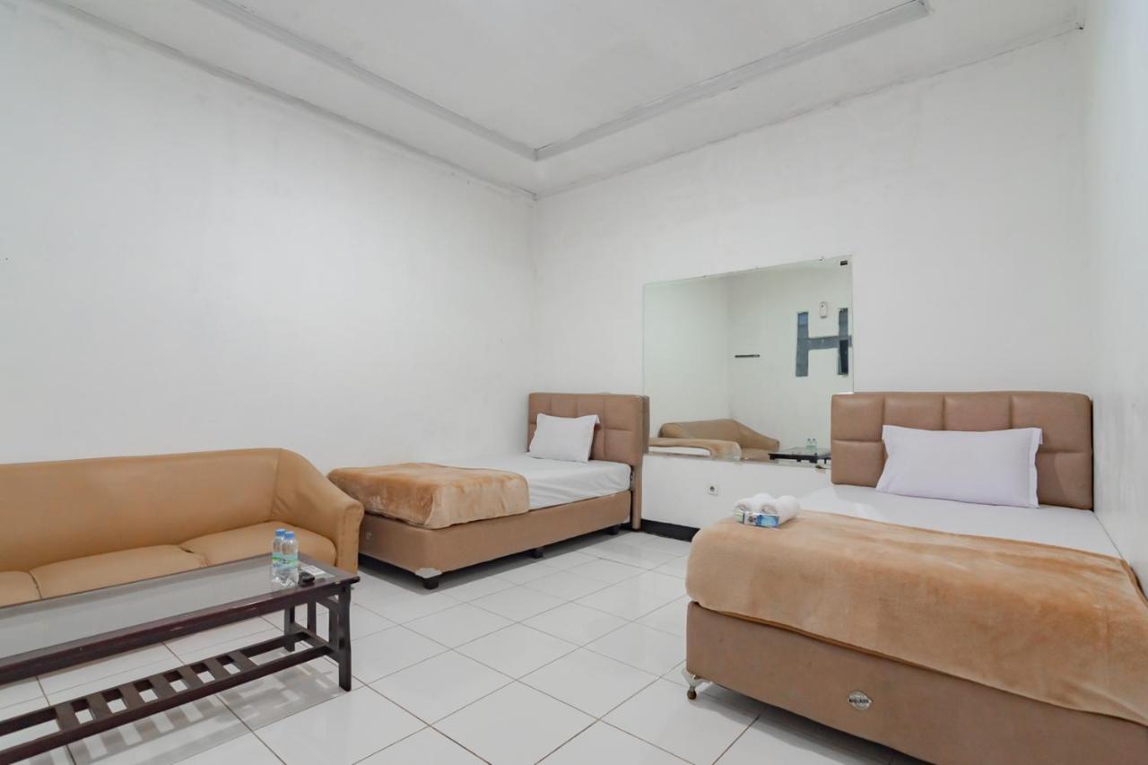 Hotel Markoni Pamanukan Mitra Reddoorz Pamanukan Hilir ภายนอก รูปภาพ
